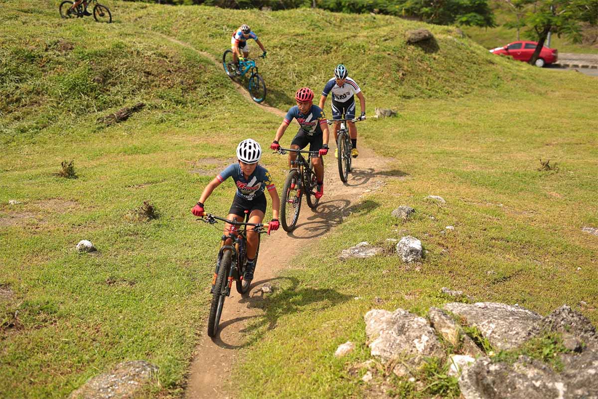 ecuador Él mismo Discriminar Pedal Hype: Biking Trails to Track In and Around Manila