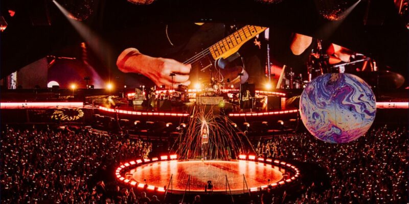 How to Enjoy The Live Concert Experience Like a Local